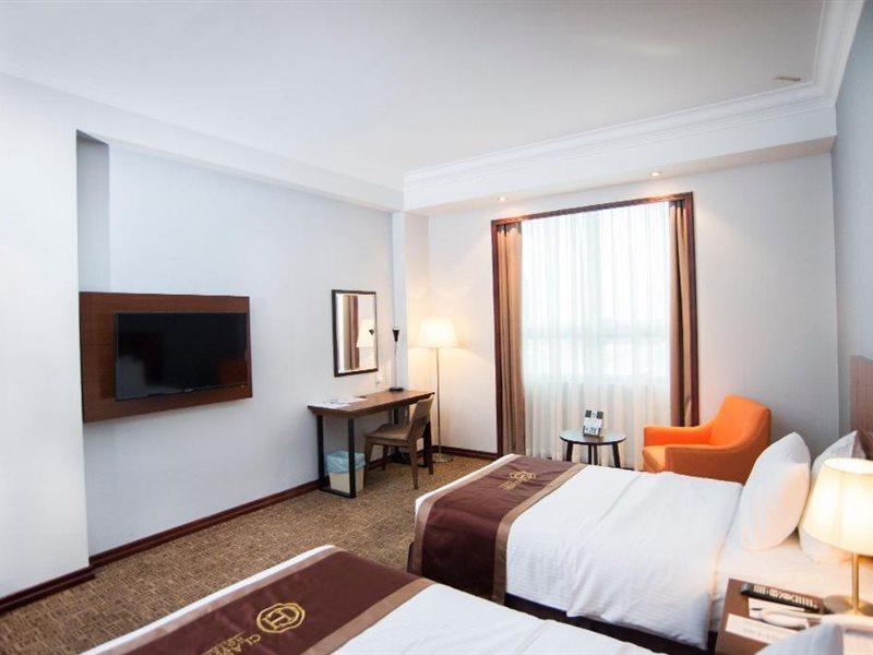 Classic Hotel Muar Esterno foto
