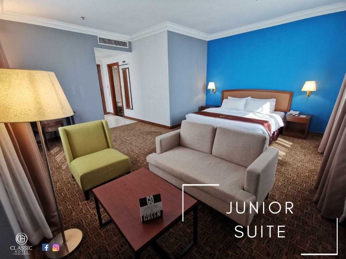 Classic Hotel Muar Esterno foto