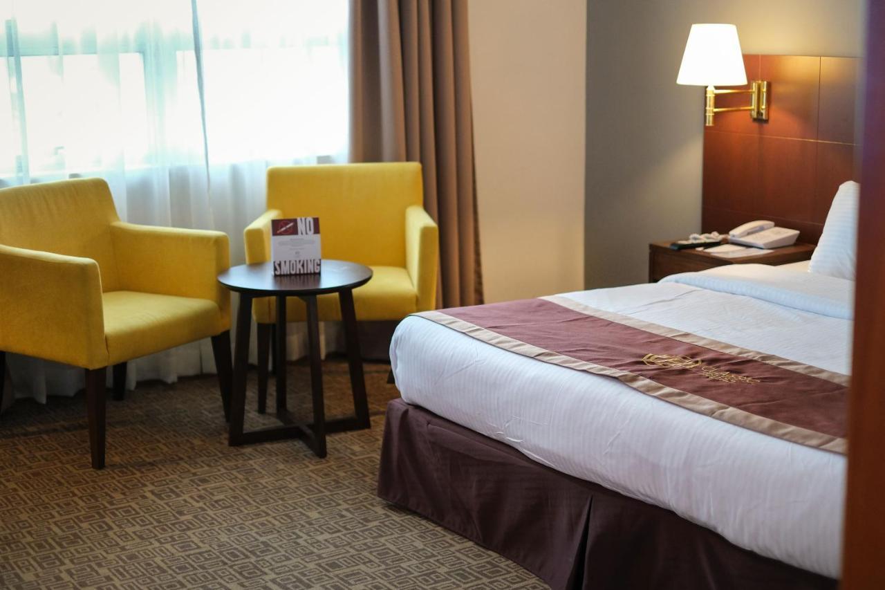 Classic Hotel Muar Esterno foto